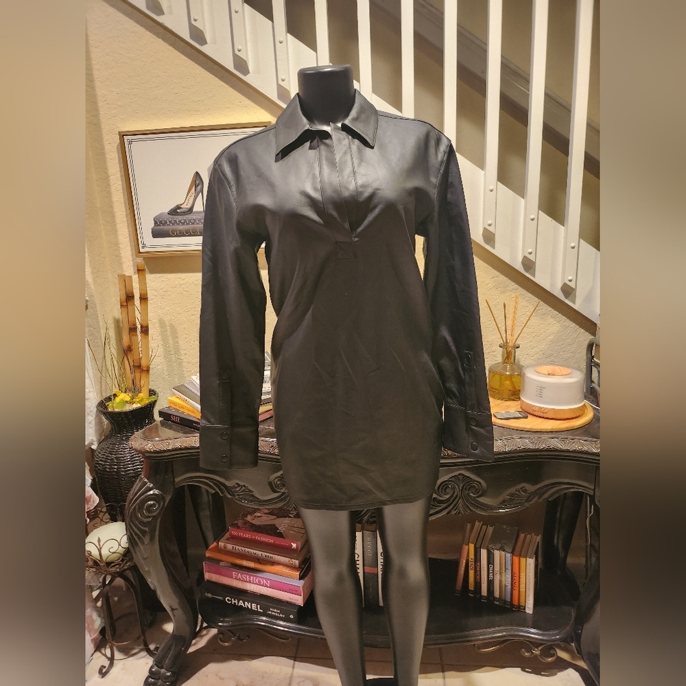L'Academie dress size S NEW